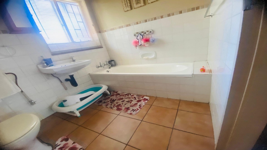 3 Bedroom Property for Sale in Sasolburg Ext 11 Free State
